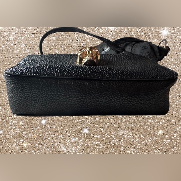 Punchcase by Leslie Hsu Black Pebbled Vegan Leather Crossbody w/ Skull - Picture 8 of 10